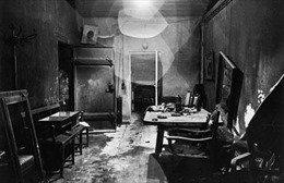 Những bức ảnh chưa công bố về boongker nơi Hitler tự sát 